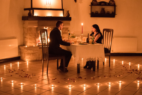 Романтична пропозиція руки і серця в ресторані "Світлиця"