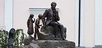 Пам'ятник Т. Шевченку (Визначна пам'ятка)