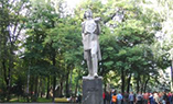 Пам'ятник Максиму Горькому (Визначна пам'ятка)